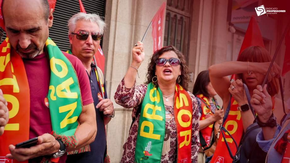 Protesto de professores junto à AR foi desconvocado